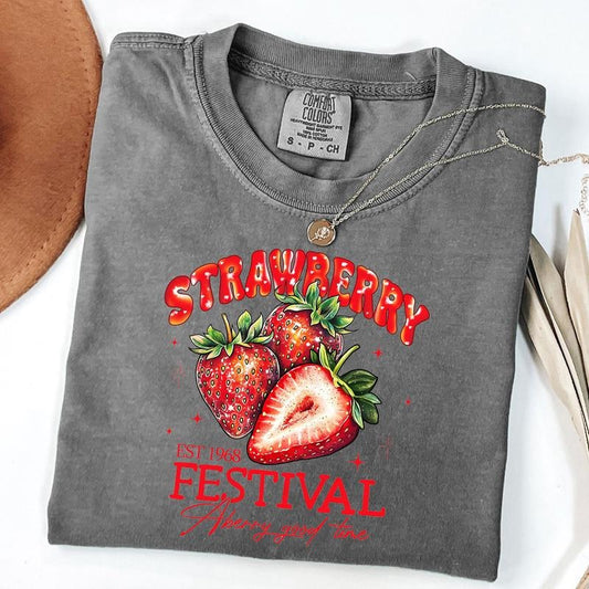 Comfort Colors Cute Strawberry T-shirt, Summer Strawberry Shirt, Cottagecore Berries Tee, Strawberry Aesthetic