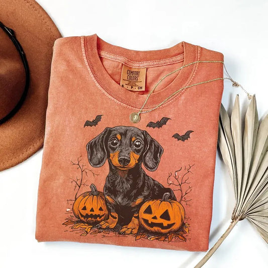 Comfort Colors Dachshund Halloween Shirt, Halloween Dachshund Shirt, Wiener dog, Dachshund Mom, Halloweenie Tee, Dog Mom Gift