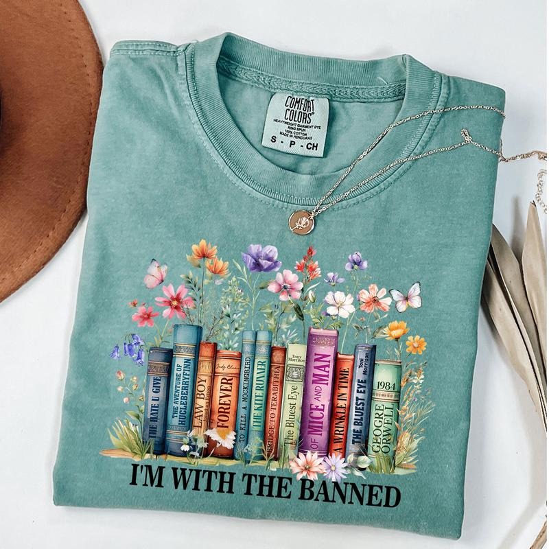Comfort Colors I'm With The Banned Shirt, Banned Books T-Shirt, Librarian Shirt, Bookworm Shirt, Read Banned Books, Gift for Book Lover