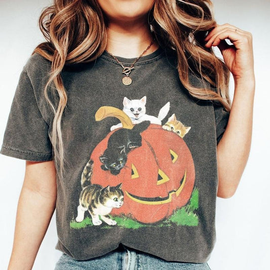 Comfort Colors Vintage 90s Cat Halloween Shirt, Retro Halloween Shirt, Spooky Season Tee, Pumpkin Shirt, Cat Lover Shirt, Black Cat Shirt, Spooky Season