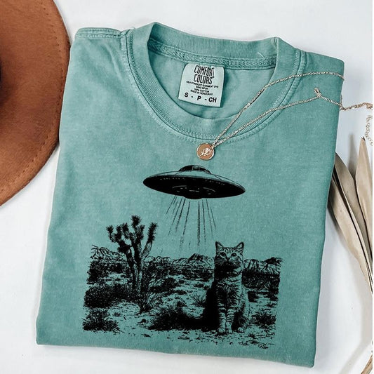 Comfort Colors Vintage UFO Cowboy Cat Shirt, Retro 90s Western Shirt, Wild West Kitten Shirt, Funny Gag Gift Tee