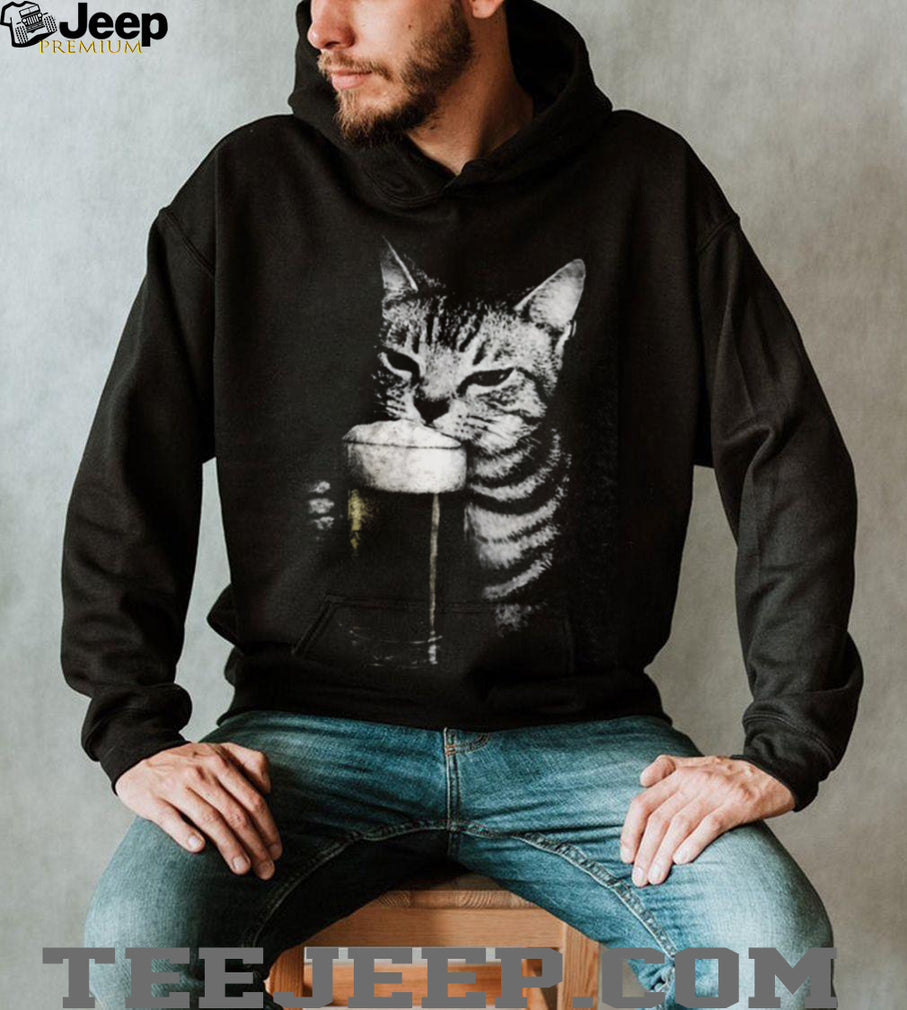 Cool Cat Drinking Beer Pub Lover Funny Graphic T Shirt
