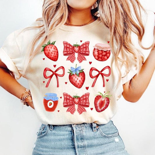 Coquette Strawberry Preppy Mama Summer Cute Girly Strawberry Floral Trendy Cottagecore Strawberry Clipart T-Shirt