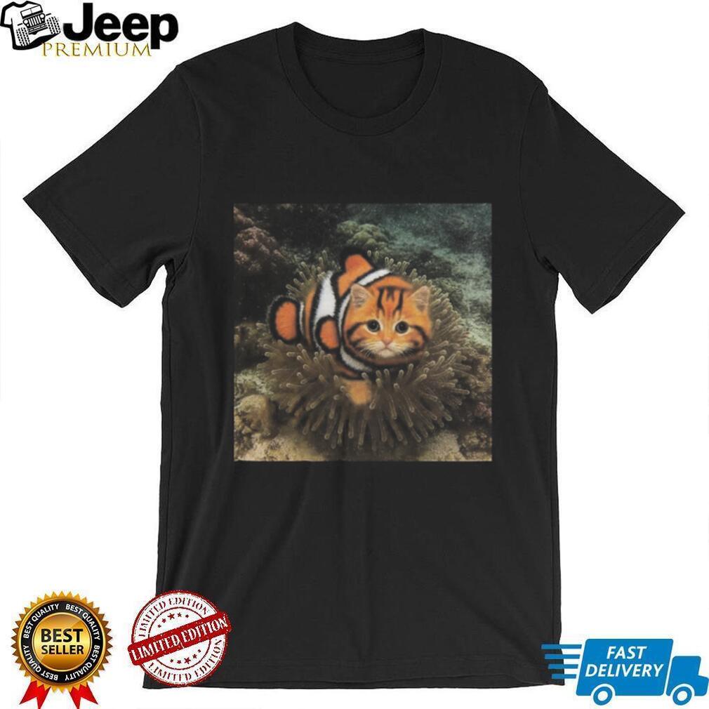 Cute Clownfish Cat Underwater Coral Reef Funny Animal Graphic Comfort Colors T Shirt