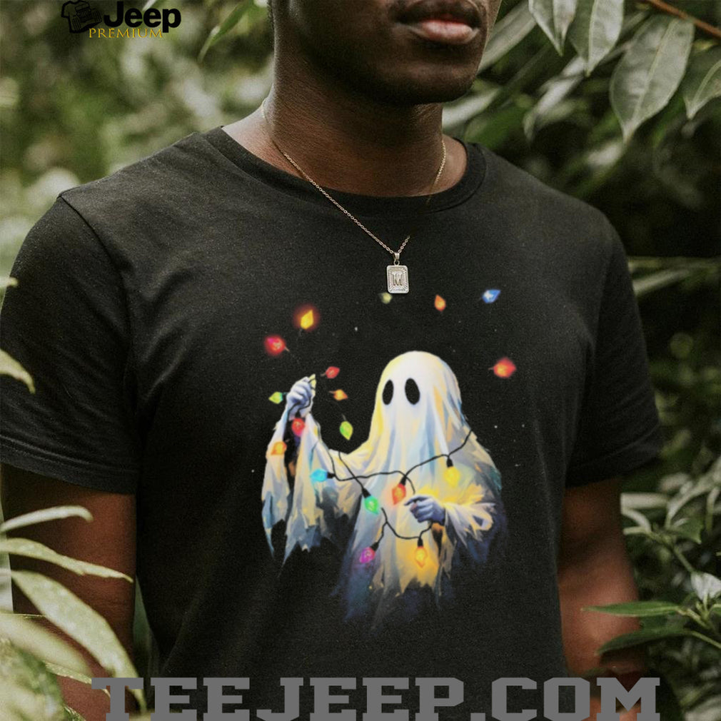Cute Ghost Holding Christmas Lights Holiday Aesthetic T Shirt