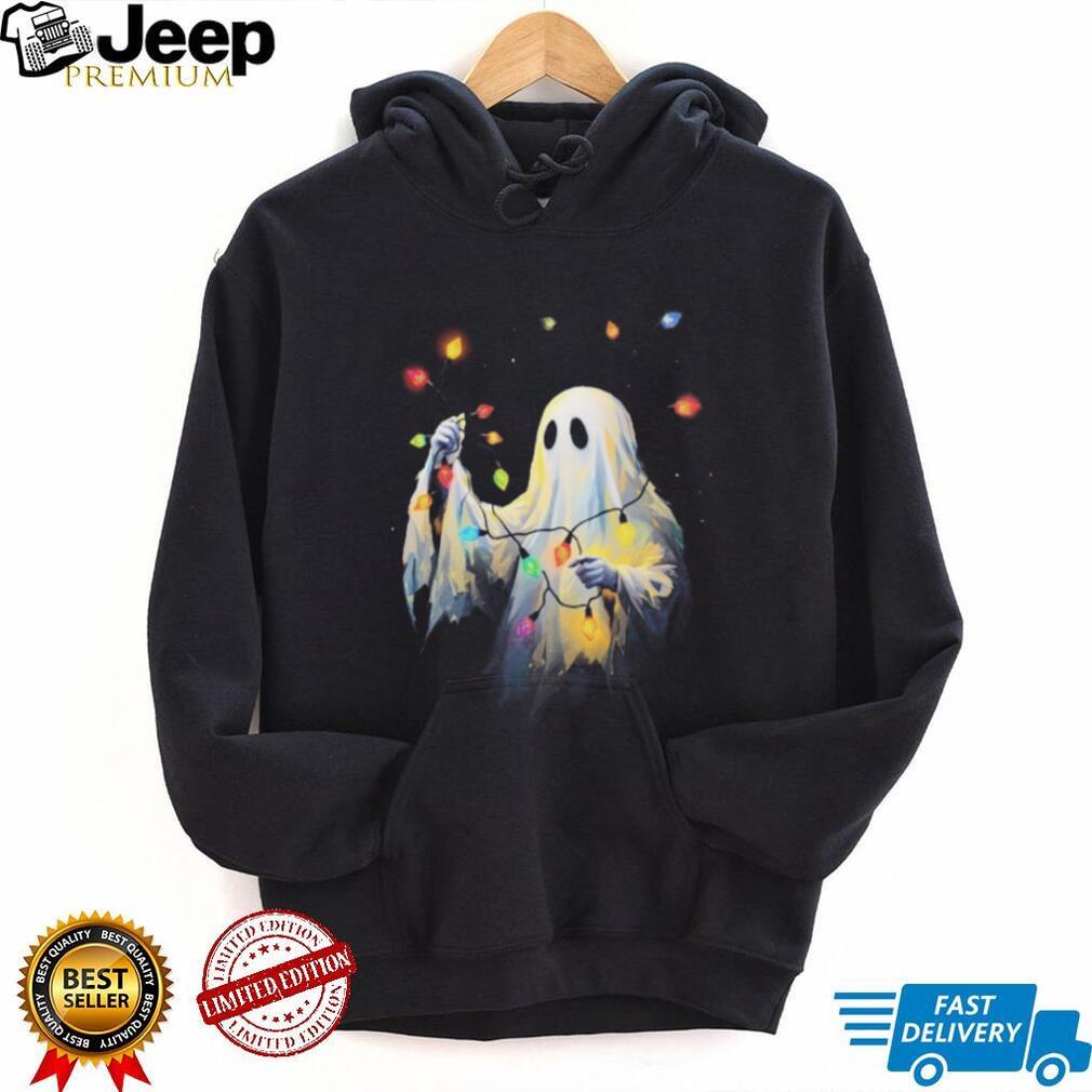 Cute Ghost Holding Christmas Lights Holiday Aesthetic T Shirt