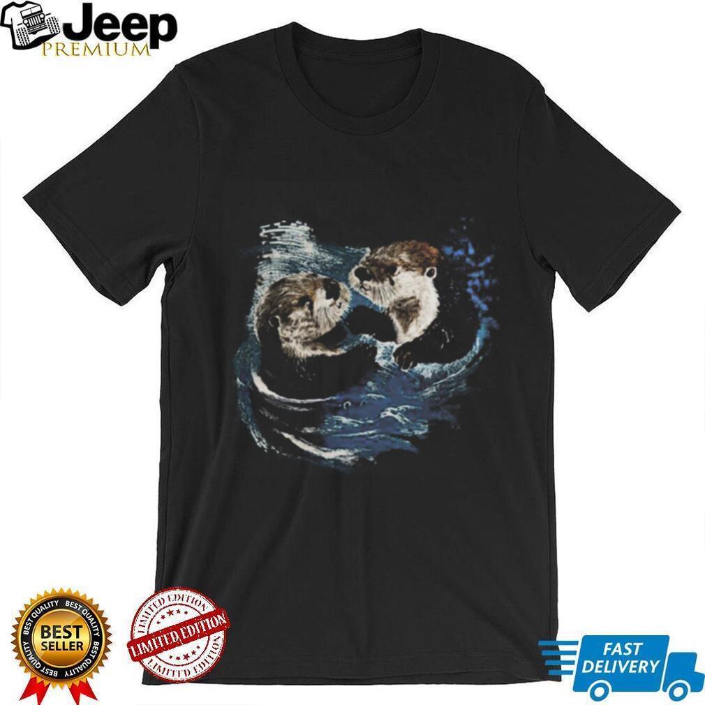 Cute Sea Otters Holding Hands Aquatic Animal Nature Lover T Shirt