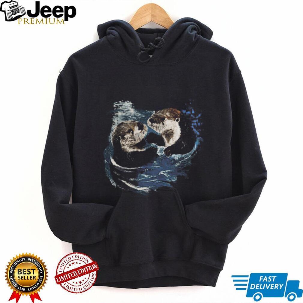Cute Sea Otters Holding Hands Aquatic Animal Nature Lover T Shirt
