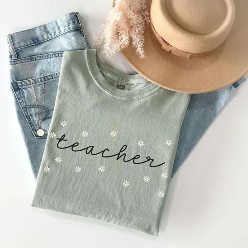 Cute Teacher Shirt, Teacher Appreciation Tee, Back to School Shirt, Elementary School Teacher Shirt, New Teacher, Comfort Colors Shirt
