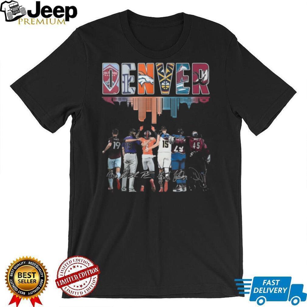 Denver City Skyline Players Huddle Sports Fan T Shirt