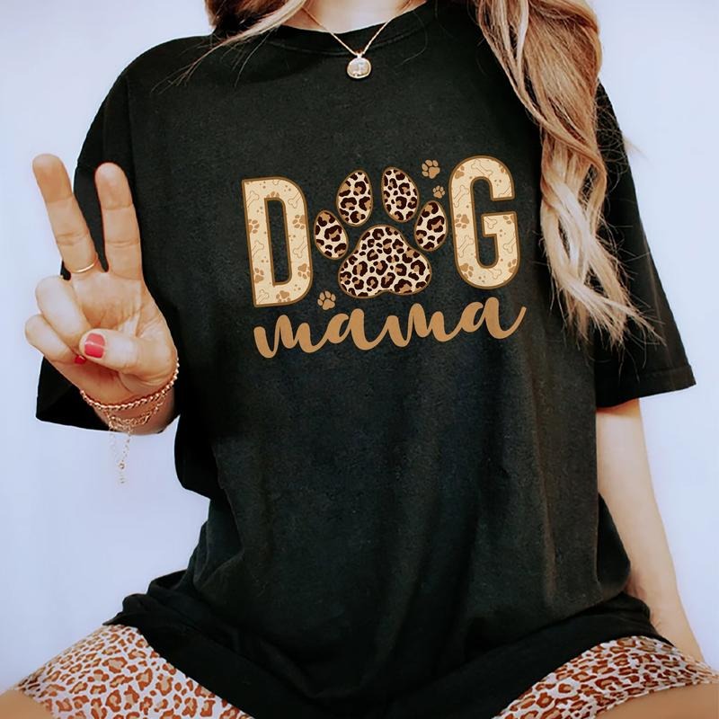 Dog Mama Tees, Best Dog Mom Graphic Tee Women, Dog Lover Unhinged Shirts, Dog Paw And Bone Viral T-shirts For Women,...