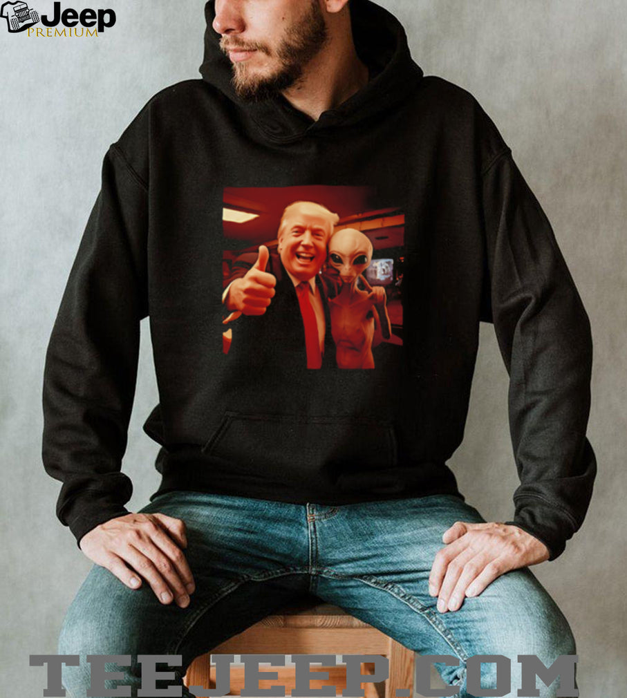 Donald Trump and Alien Thumbs Up Funny Sci Fi T Shirt