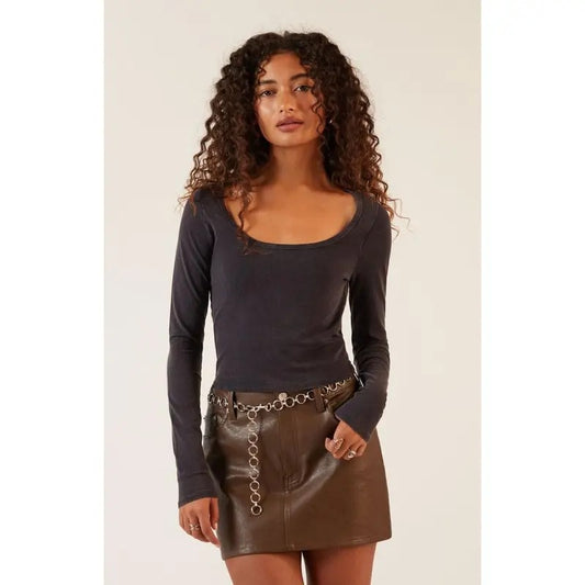 Est. PAC 1980 Women's Scooped Out Long Sleeve Topstyle{n002}2