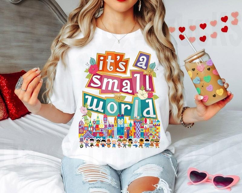 Fanta.syland Park It'S A Small World Tshirt Sweatshirt, Dreams shirt, Family Matching Tee, Family Vacation Shirt