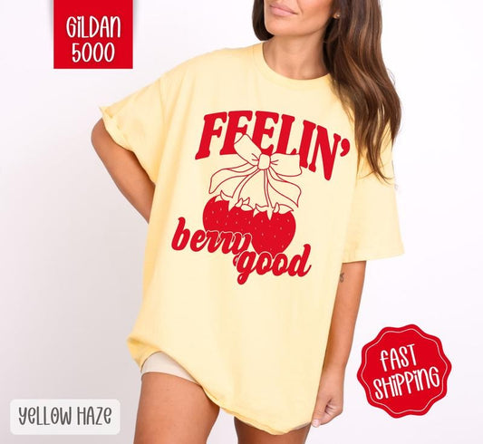 Feelin' Berry Good Shirt Gildan, Cute Strawberry Bow Tee, Trendy Coquette Women's Tshirt Plus Sizes, Gift for Her