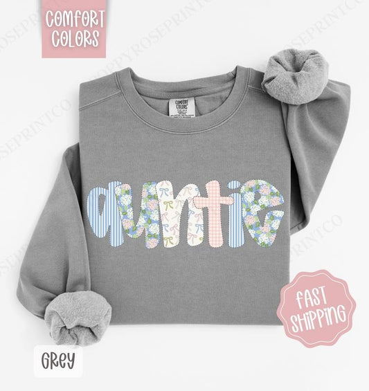 Floral Auntie Comfort Colors Sweatshirt, Cute Spring Aunt Sweater, Coquette Auntie Crewneck