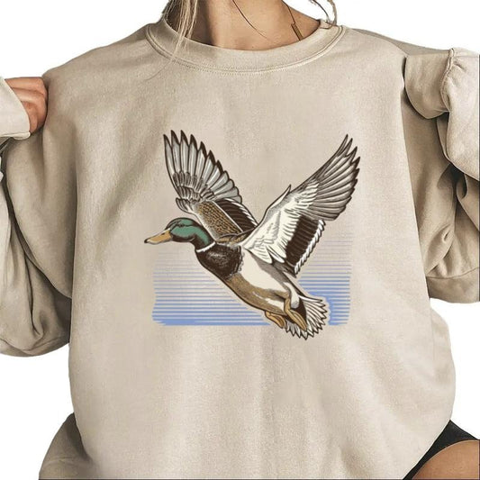 Flying Mallard Duck Sweatshirt - Vintage Style Duck Hunting Waterfowl Shirt Outdoors Nature Lovers Unisex T-shirt Cotton Pullover Womenswear Day Hoodie