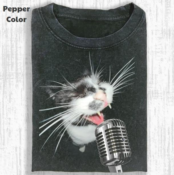 Funny Animal Vintage Graphic Tee, Cat Singing T-Shirt, Animal Shirt, Unisex Meme Cringe Funny Shirt, Menswear Womenswear Streetwear Cotton Comfort