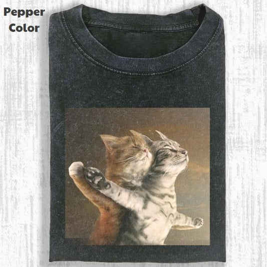 Funny Animal Vintage Graphic Tee, Cat Titanic T-Shirt, Animal Shirt, Unisex Meme Cringe Funny Shirt, Menswear Womenswear Streetwear Cotton Comfort