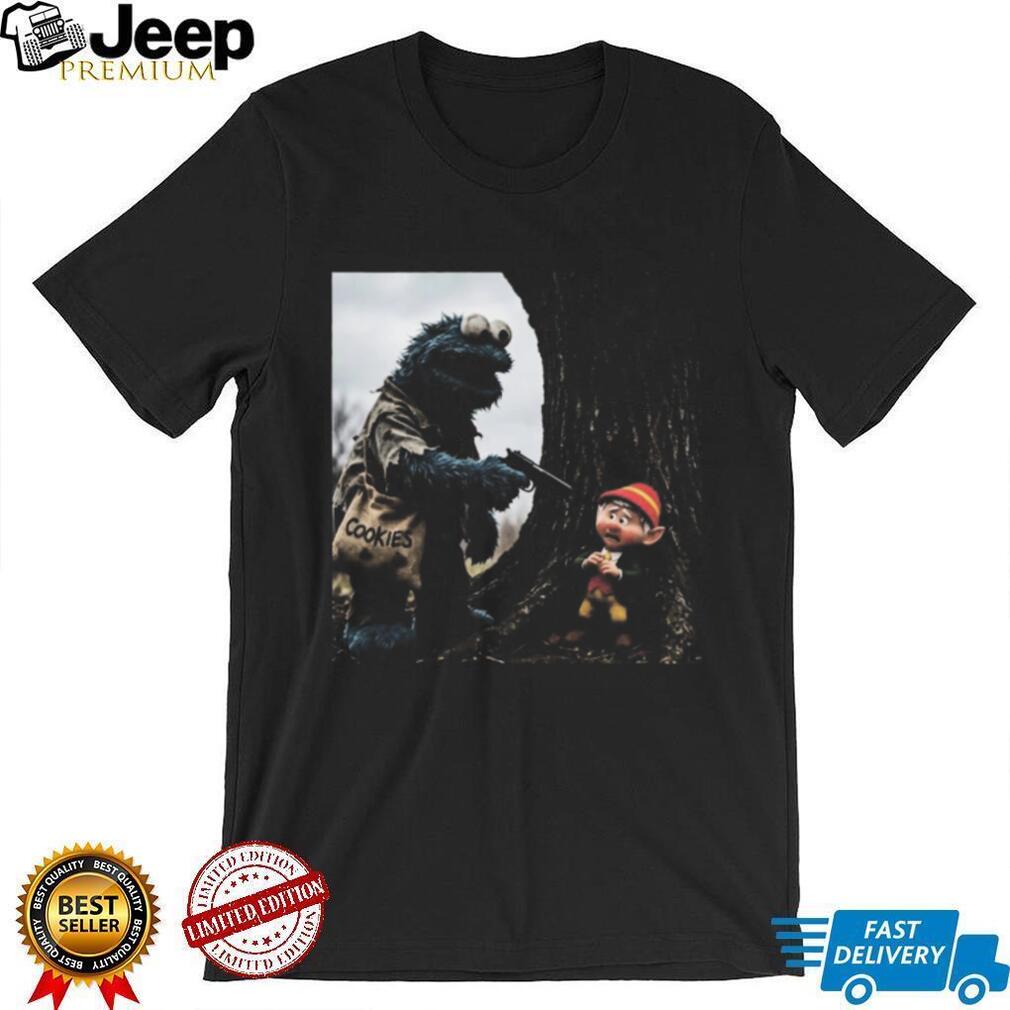 Funny Cookie Monster Holding Up Keebler Elf Vintage Dark Humor Graphic T Shirt