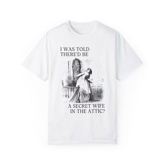 Funny Gothic Romance Tee Shirt for Spooky Romance Reader: Gift for Librarian or Literature Professor Who Loves Jane Eyre, Book Lover T-Shirt