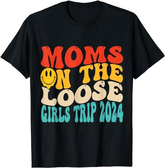 Funny Vacation Shirt, Moms On The Loose Girl's Trip 2024 Funny Family vacation T-Shirt Menswear Casual Cotton