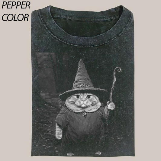 Funny Wizard Cat Vintage Graphic Crewneck T-shirt, Cute Witch Cat Tee, Cat Lover Unisex T-Shirt, 90's Style Streetwear Graphic Gift For Men Women