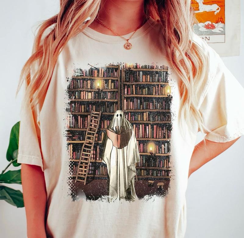 Ghost Book lover Halloween Shirt, Vintage Halloween Sweatshirt, Retro Halloween Tee, Vintage Halloween Book Shirt, Ghost Reading Sweatshirt, Book Nerd Tee