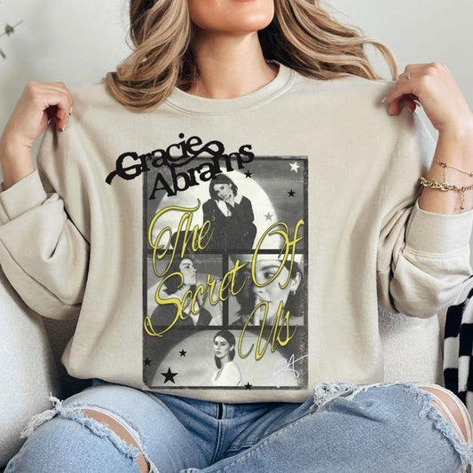 Gracie 90s Album Abrams Sweatshirt, This Is What It Feels Like Music Fan Gift, Vintage Gracie Gift for men women Sweatshirt