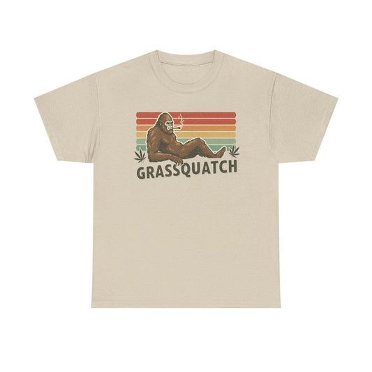 Grassquatch Stoner Bigfoot Shirt Vintage Sasquatch T-shirt Unisex Shirt 420 Bigfoot Apparel Bigfoot Humor Weed Smoking Bigfoot 420 Gift