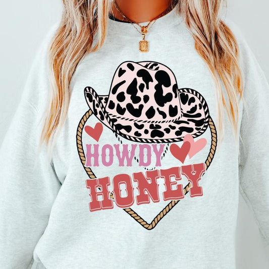 HOWDY HONEY HAT CREWNECK (Crewneck Sweatshirt, Unisex Fit, Casual Sweatshirt for Valentines, Holiday Sweatshirt) Cotton Womenswear