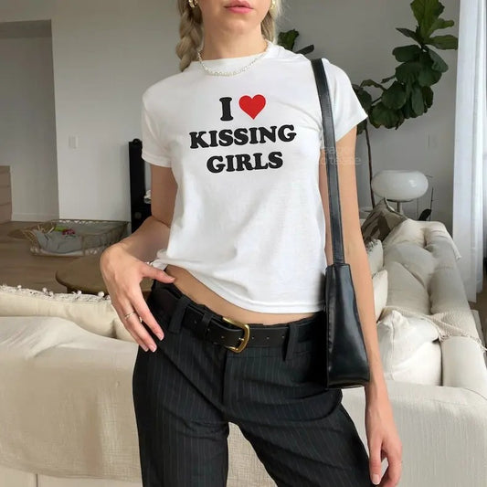 I Love Kissing Girls Baby Tee I Heart y2k Baby Tee Gay T-Shirt Vintage Women's Baby Tee
