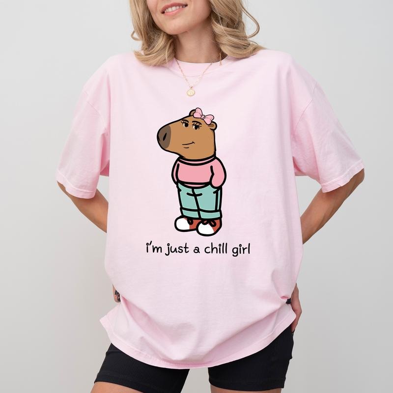 I'm Just a Chill Girl Shirt Comfort Colors, Relaxed Girl Unisex T-Shirt, Bestfriend Gifts, Cute Capybara Clothing, Funny Chill Girl Tee