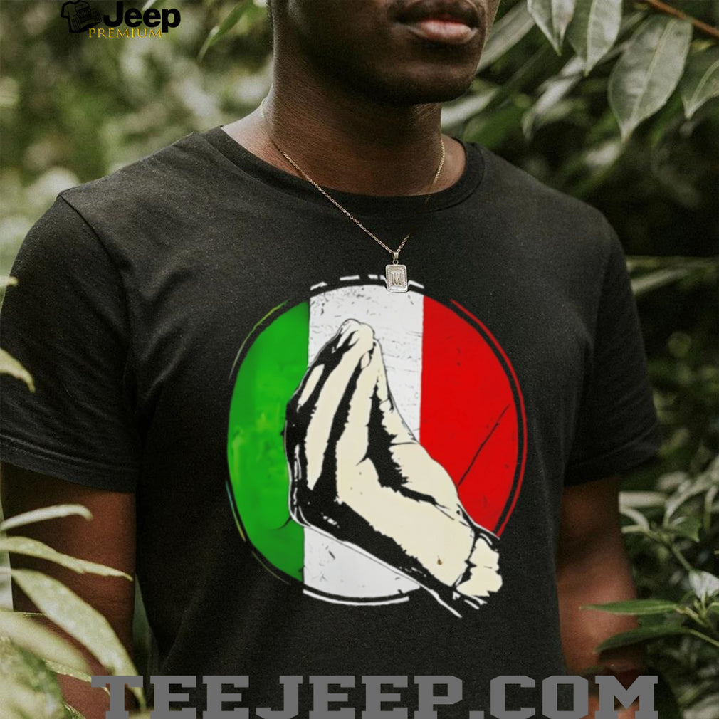 Italian Hand Gesture Icon Italy Flag Colors Distressed Graphic T Shirt