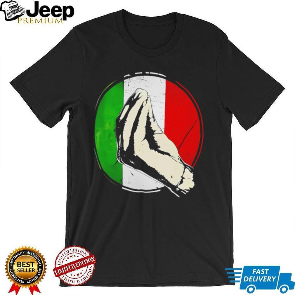 Italian Hand Gesture Icon Italy Flag Colors Distressed Graphic T Shirt