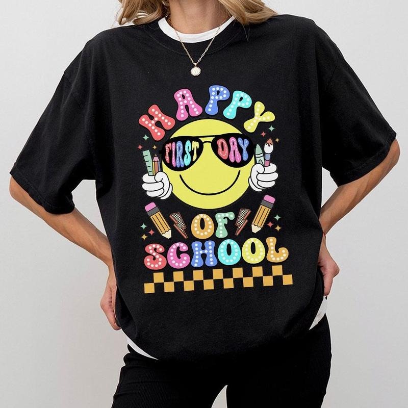 Kindergarten Teacher Shirts, Back To School Gift, Retro Back to School T-shirts, Shirts For Women, Team Grade Teacher...