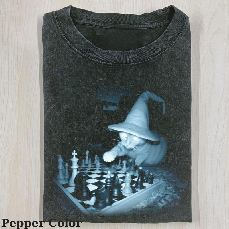 Lord of the Rings Vintage Tee, Cat Is Playing Chess. T-Shirt, Meme Cringe Funny Dumb Shirts, Unisex Movie Shirt Menswear Womenswear Streetwear