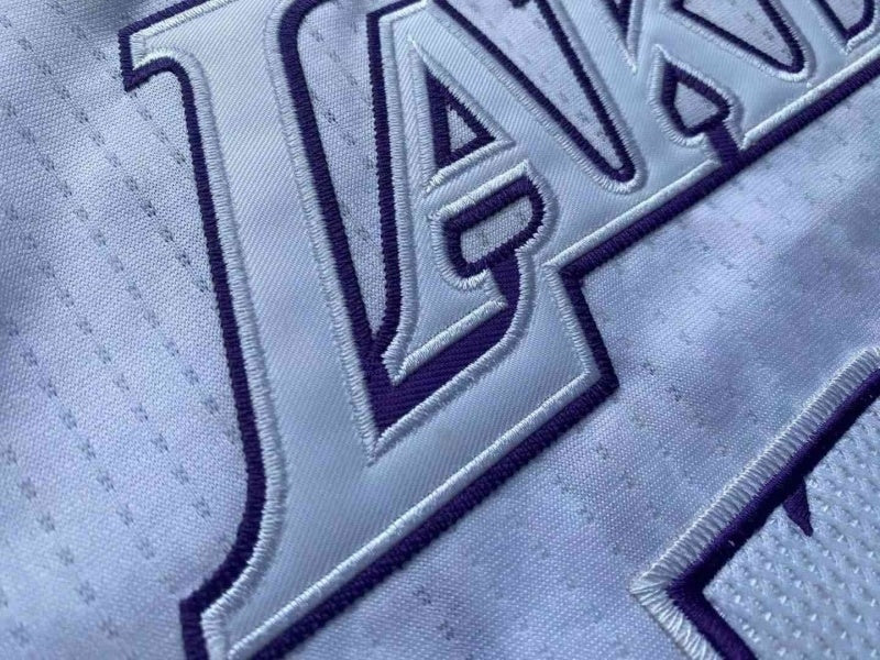 Los Angeles Lakers #24 Kobe Bryant Lakers 24 Kobe Adidas Christmas All-White Embroidered Jersey Style 18