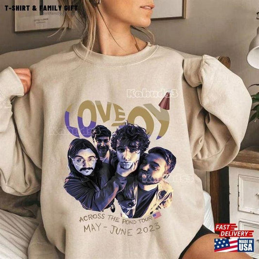 Lovejoy Vintage Merch Crewneck, Pebble Brain Fans Gift