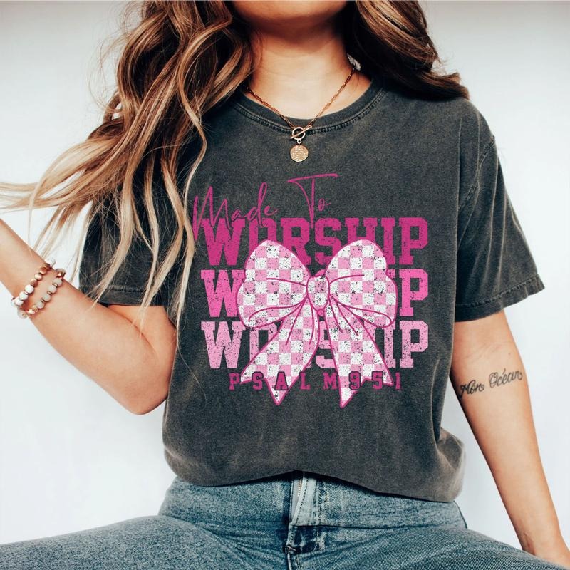 Made to Worship Christian Shirt, Psalm 95:1 Faith Tee, Pink Checkered Bow Sweatshirt for Women, Inspirational Religious...