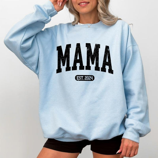 Mama Est 2024 Sweatshirt, New Mom Sweatshirt, Fall Pregnancy Crewneck, Baby Announcement Sweater, Baby Reveal Gift, New Mommy Gift Shirt, Cute New Mom Tops, Comfy Long Sleeve Pullover, Oversized Women's Tops, Casual Womenswear, Comfort Fabric Cotton Top