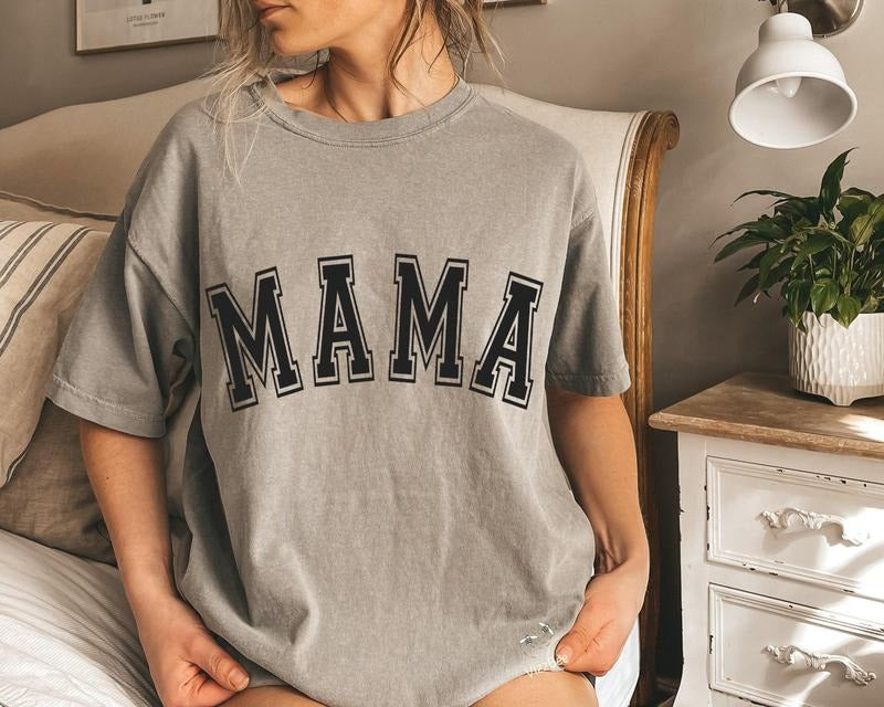 Mama Shirt,  Oversized Mama T-shirt, Retro Boho Mama Shirt, Gift for Mom, Baby Shower Gift, Mom Shirt Top Womenswear...