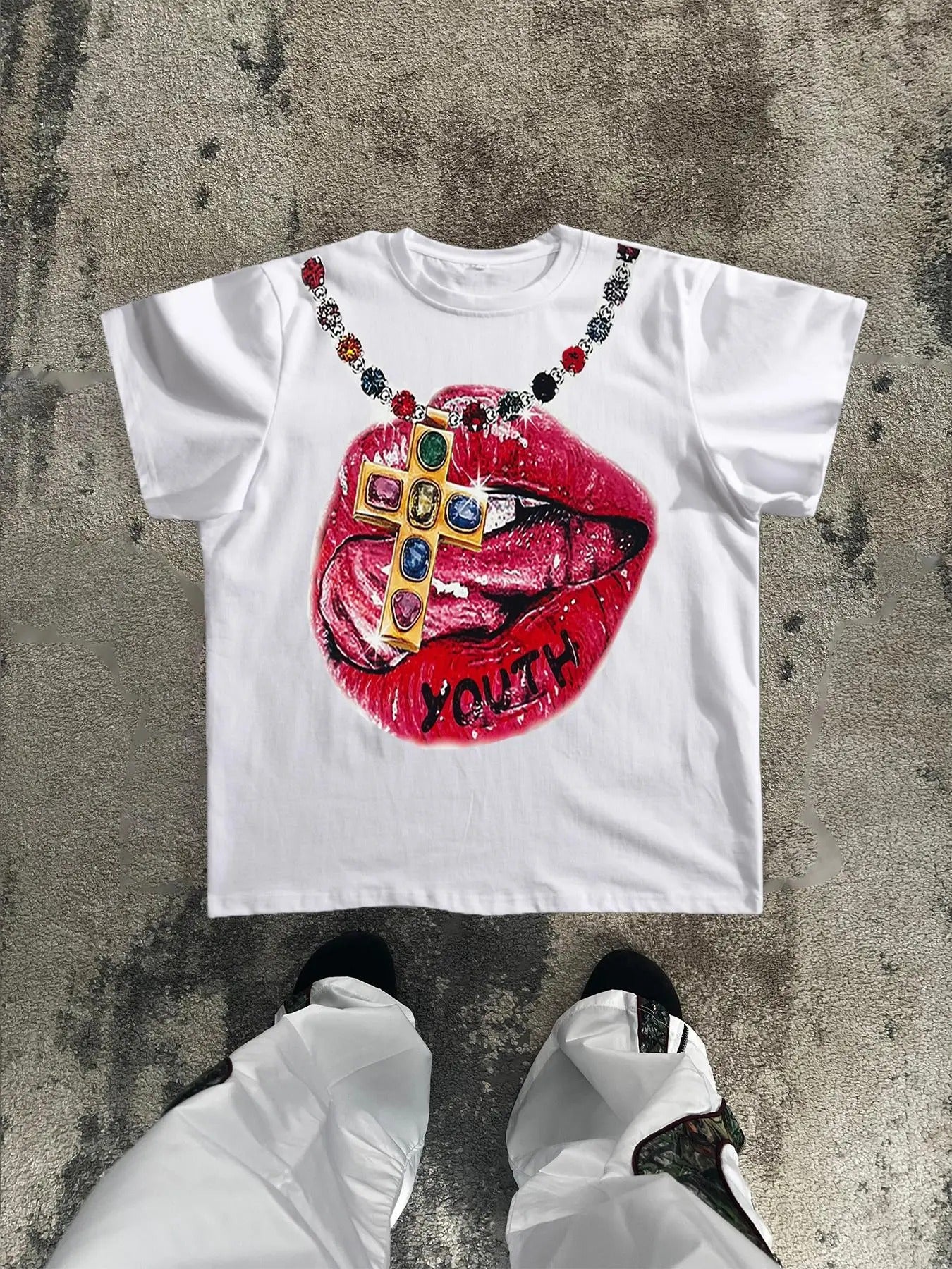 Men's Cross Necklace & Letter & Lip Print Round Neck Tee, Regular Fit Fashion Casual Short Sleeve T-shirt for Daily Wear, Men's Top for All Seasons