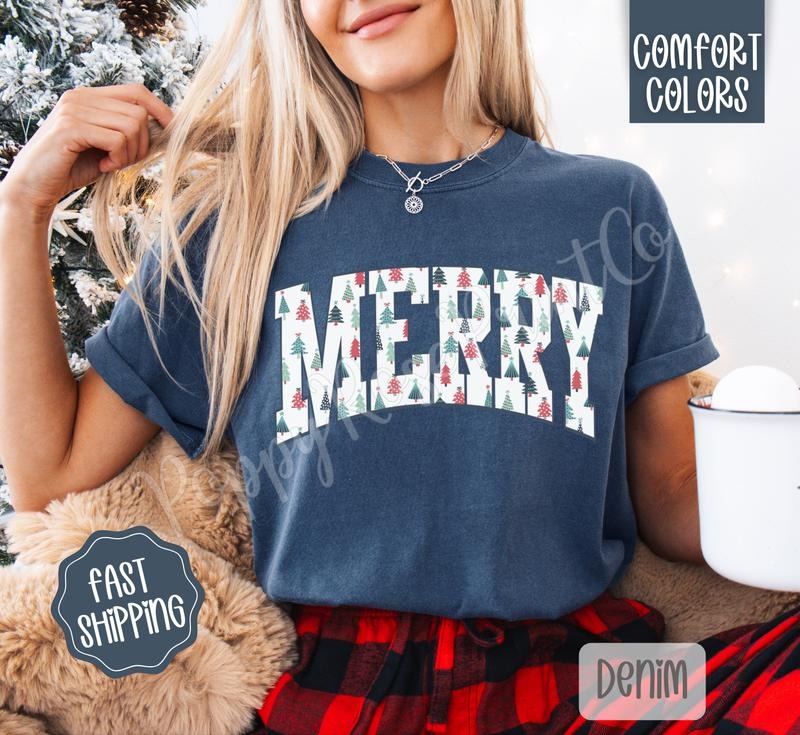Merry Shirt Comfort Colors, Trendy Women's Christmas Tshirt