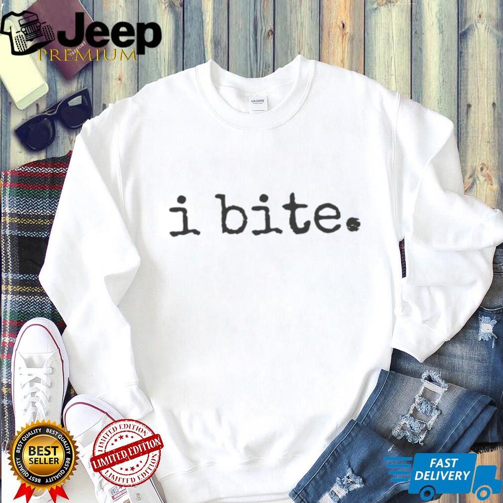 Minimalist I Bite Sassy Quote Aesthetic Trendy Women’s T Shirt