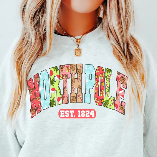NORTH POLE CHRISTMAS CREWNECK (Crewneck Sweatshirt, Unisex Fit, Causal Sweatshirt for Christmas, Christmas Holiday Sweatshirt) Oversized Womenswear Hoodie Printed