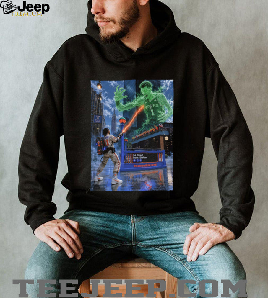 NY Knicks vs San Antonio Spurs Victor Wembanyama light saber attacking poster shirt
