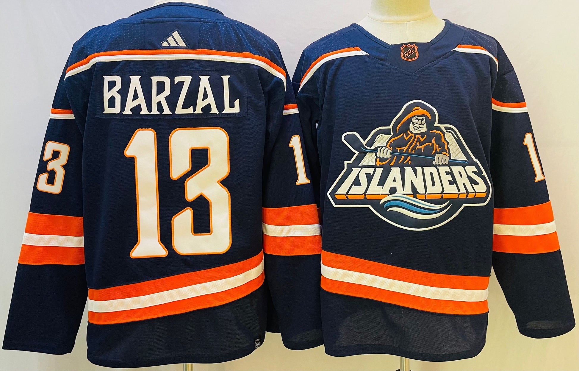 New York Islanders #13 Mathew Barzal Style 6
