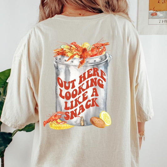 OUT HERE LOOKIN LIKE A SNACK CRAWFISH SHIRT (COMFORT COLORS T-SHIRT, CASUAL SHIRT UNISEX, HOLIDAY SHIRT, FUNNY GRAPHIC) Comfortable Top Womenswear Women Summer Tshirt