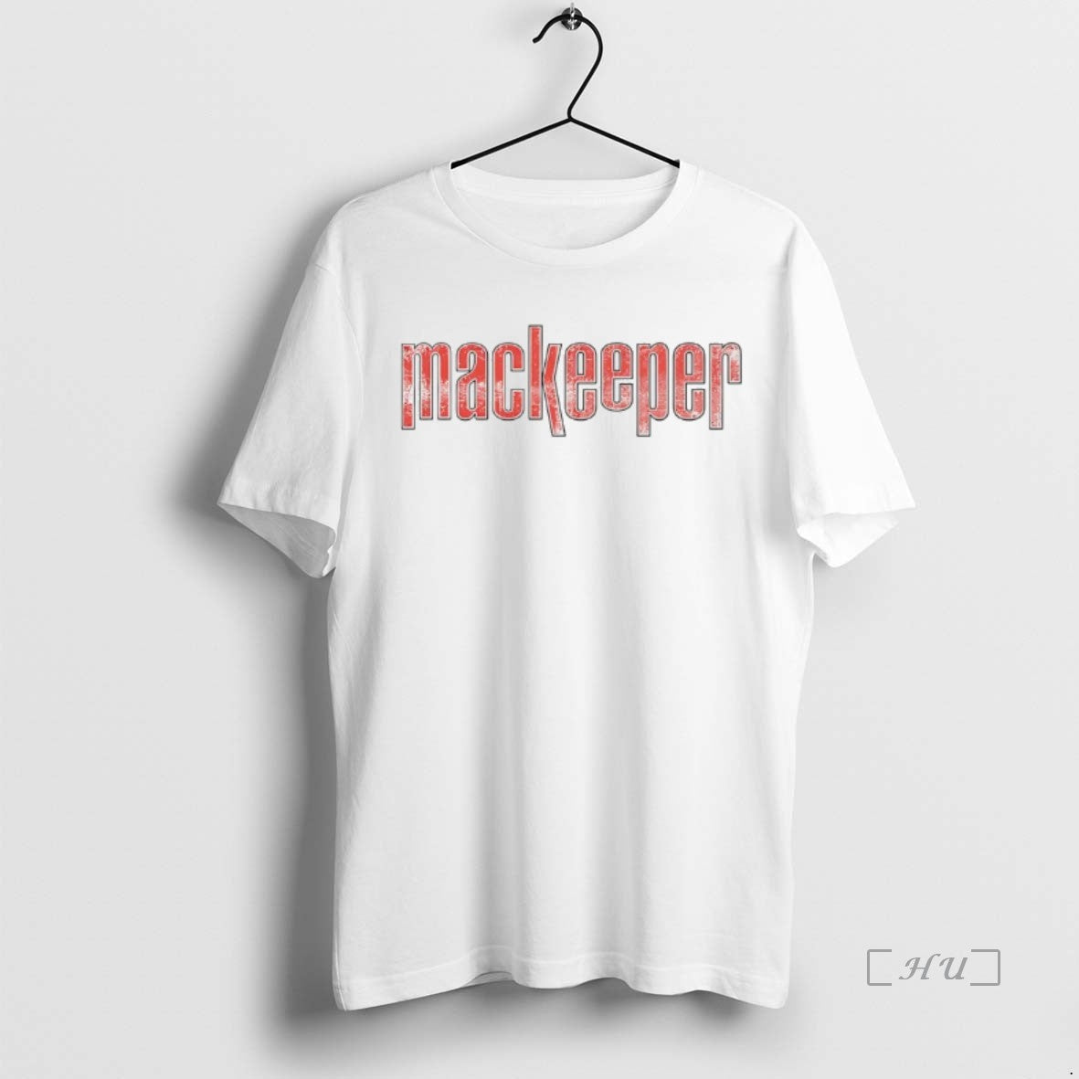 Officials Ruby Cruz Wearing Mackeeper